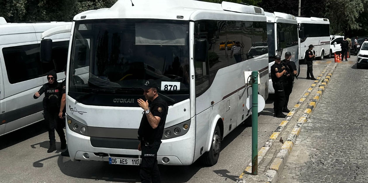 polis-saldirisina-ragmen-odtu-de-onur-yuruyusu-gelenegi-surdu